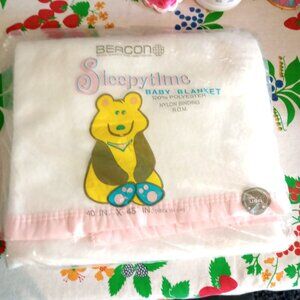 Vtg NIP Beacon Sleepytime Baby Blanket 40x45 Polyester Nylon Satin Binding USA